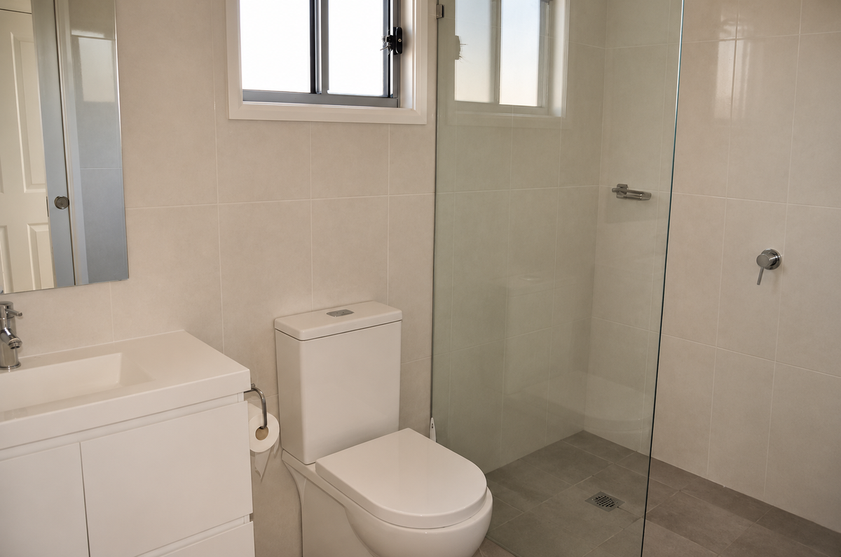 Bathroom in yadboro house.
