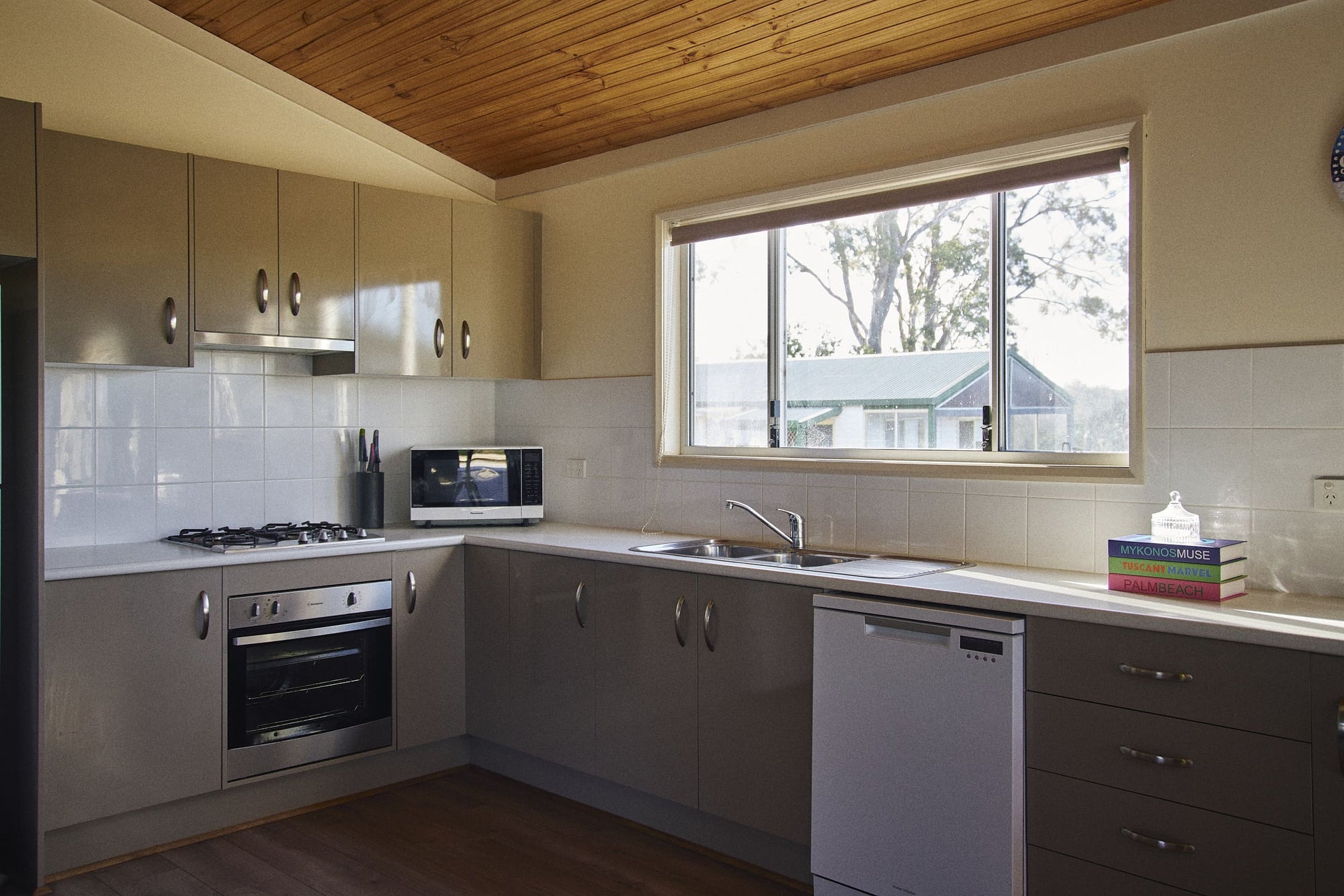 L-shape kitchen in Meroo House.