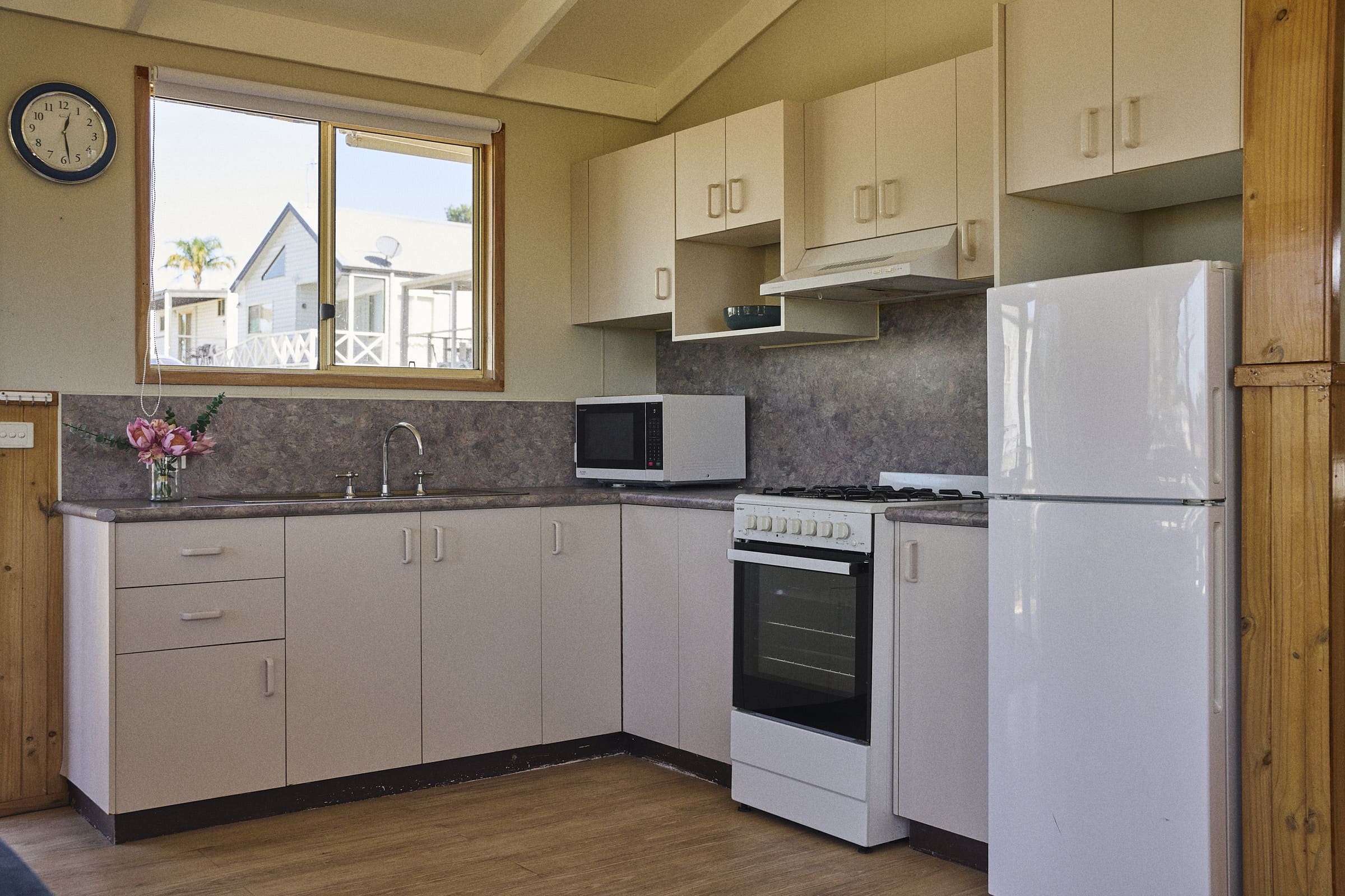 L-shape kitchen in Morton B House.